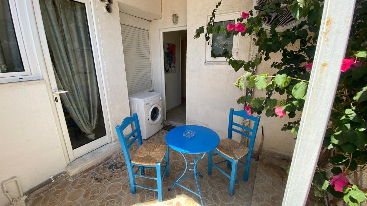 Apartment Port