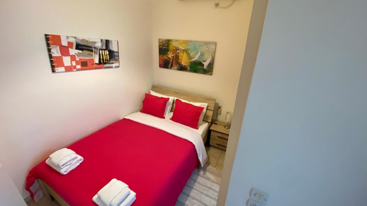 Apartment Port *